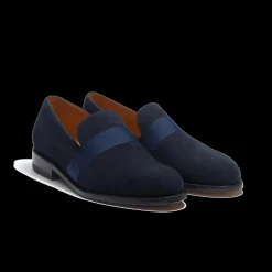 Mocassin smoking