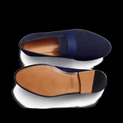 Mocassin smoking